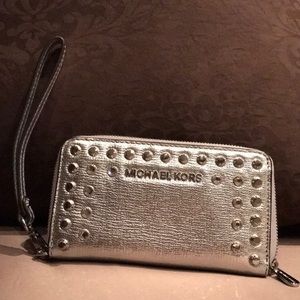 Michael Kors wristlet